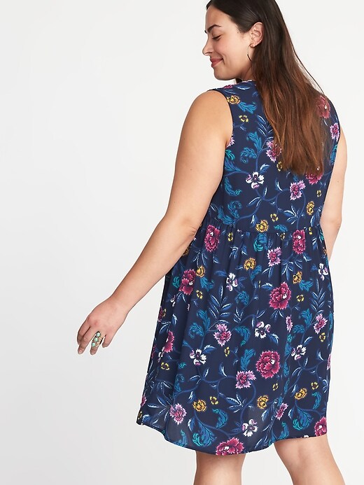 Image number 2 showing, Sleeveless Georgette Plus-Size Swing Dress