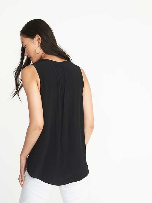 Image number 2 showing, Relaxed Sleeveless V-Neck Top for Women