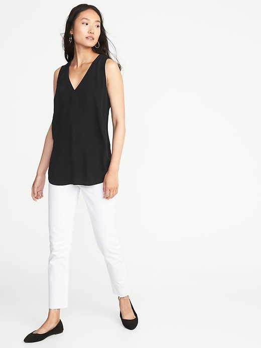 Image number 3 showing, Relaxed Sleeveless V-Neck Top for Women
