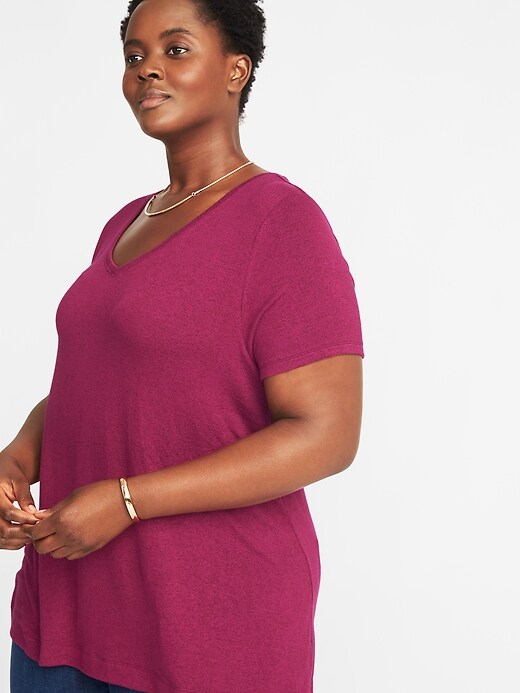 Image number 4 showing, Plush-Knit Plus-Size Luxe V-Neck Tee