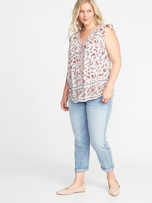 Image number 3 showing, Plus-Size Ruffle-Trim Floral Top