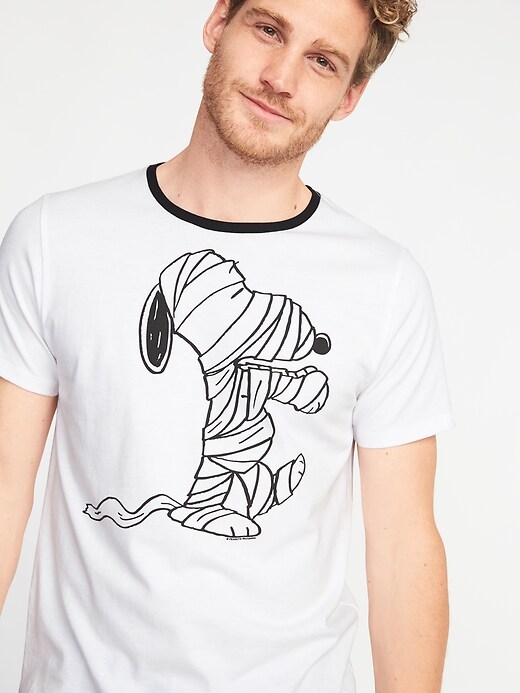 Image number 4 showing, Snoopy&#174 Halloween Tee