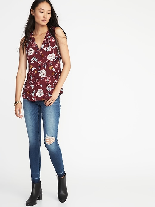 Image number 3 showing, Relaxed Sleeveless V-Neck Top for Women