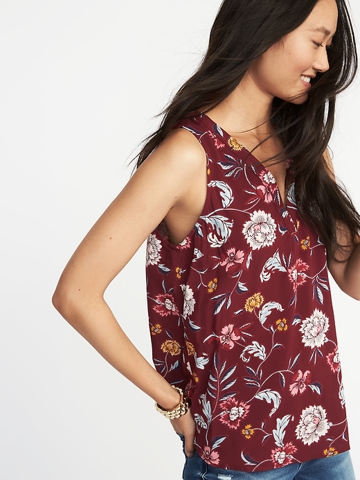 Image number 4 showing, Relaxed Sleeveless V-Neck Top for Women