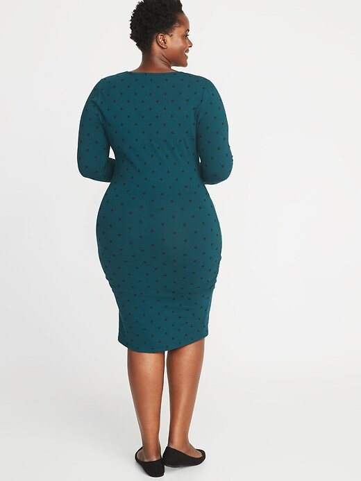 Jersey Scoop-Neck Plus-Size Bodycon Dress | Old Navy