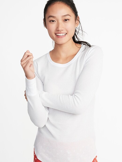 Image number 4 showing, Slim-Fit Curved-Hem Thermal-Knit Tee for Women