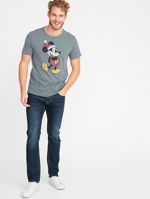 Image number 3 showing, Disney&#169 Mickey Mouse Santa Tee