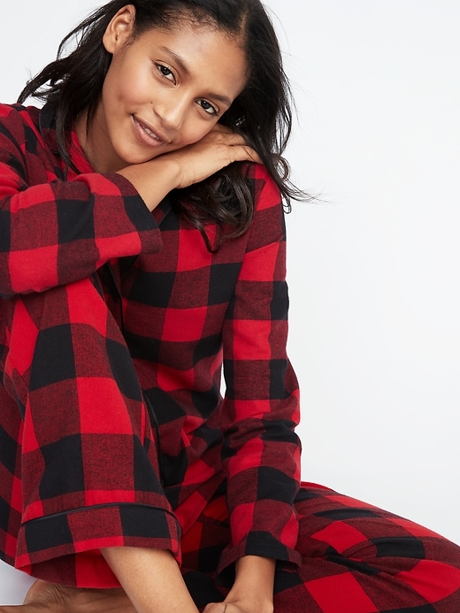 Image number 3 showing, Patterned Flannel Pajama Set for Women