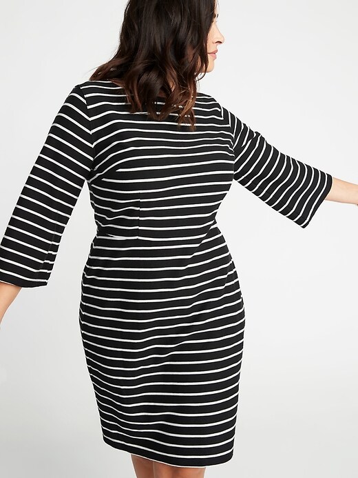 Image number 4 showing, Striped Textured-Knit Plus-Size Sheath Dress