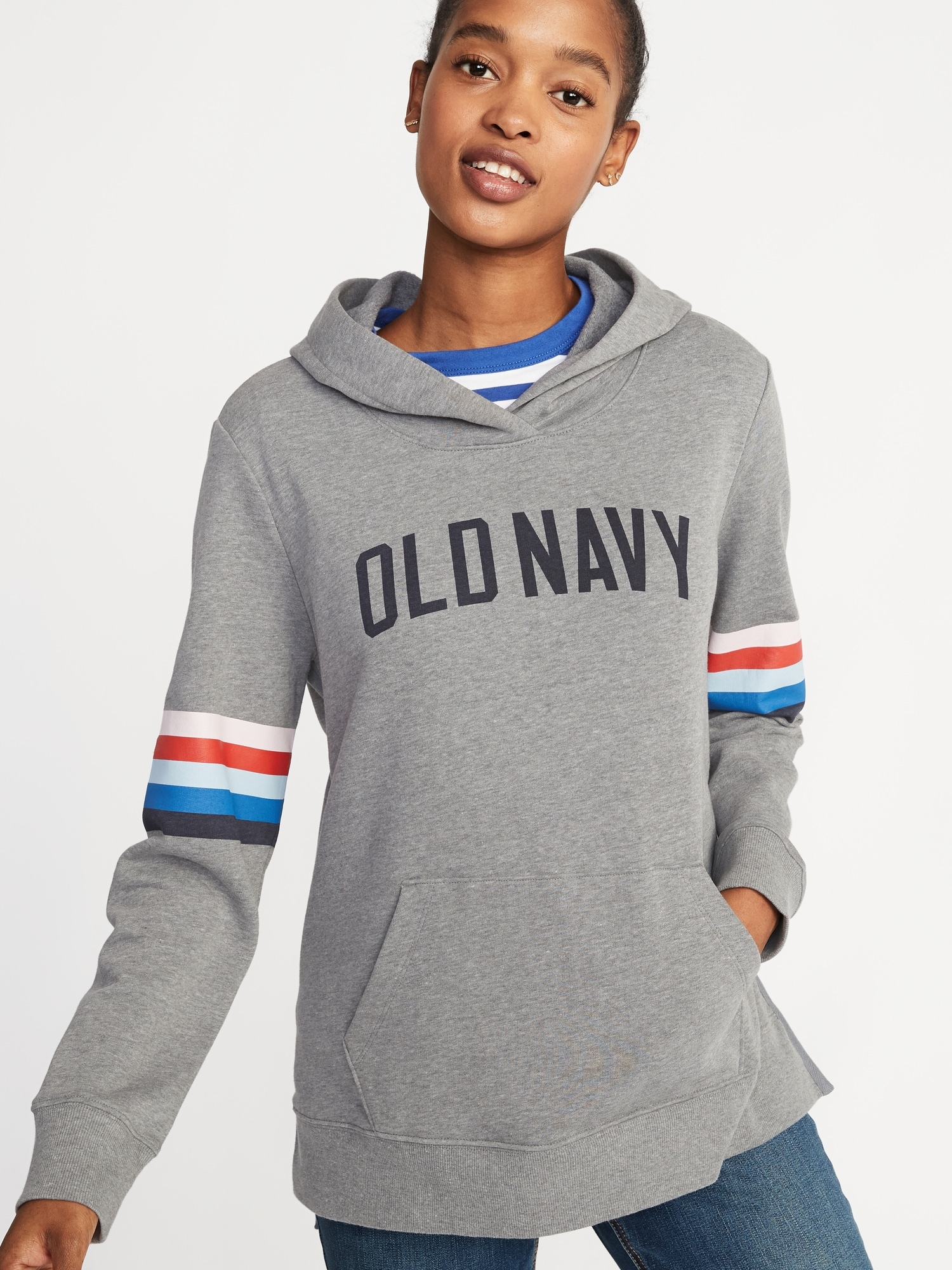 Relaxed Logo-Graphic Pullover Hoodie for Women | Old Navy