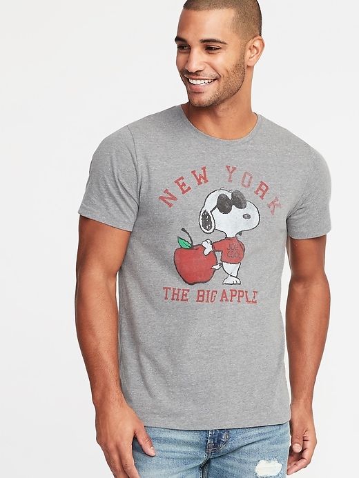 Image number 1 showing, Peanuts&#174 Snoopy "New York The Big Apple" Tee
