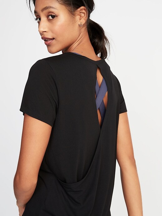 Image number 4 showing, Relaxed Cutout-Back Performance Tee for Women