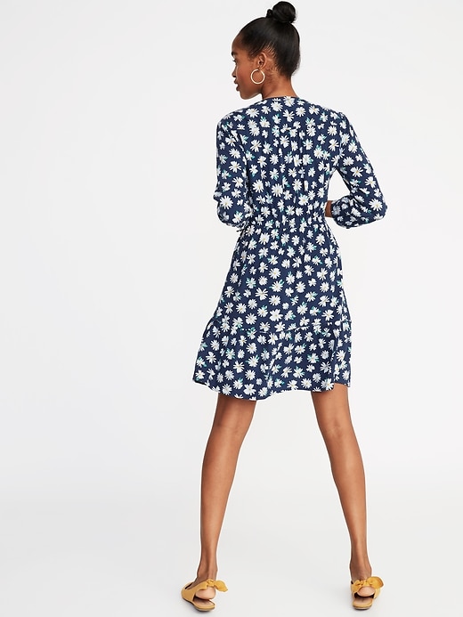 Image number 2 showing, Daisy-Print Waist-Defined Shirt Dress for Women
