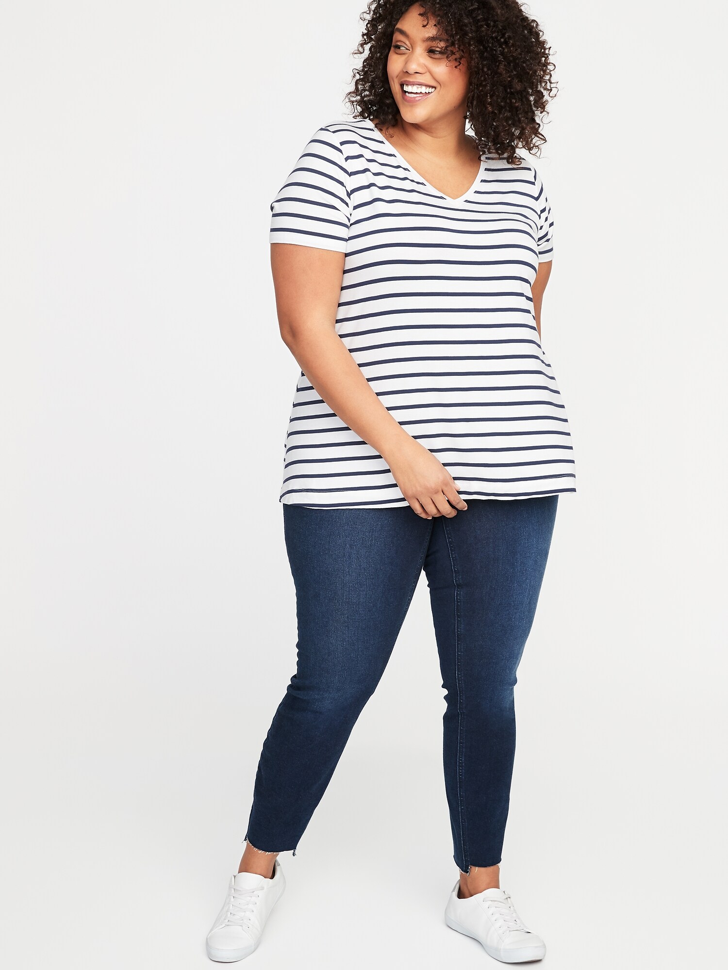 Luxe Plus-Size V-Neck Swing Tee | Old Navy