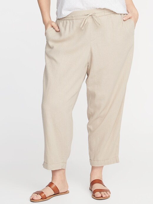 View large product image 1 of 1. Mid-Rise Plus-Size Linen-Blend Cropped Pants