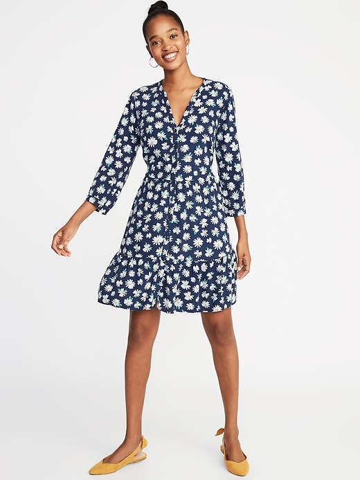 Image number 1 showing, Daisy-Print Waist-Defined Shirt Dress for Women