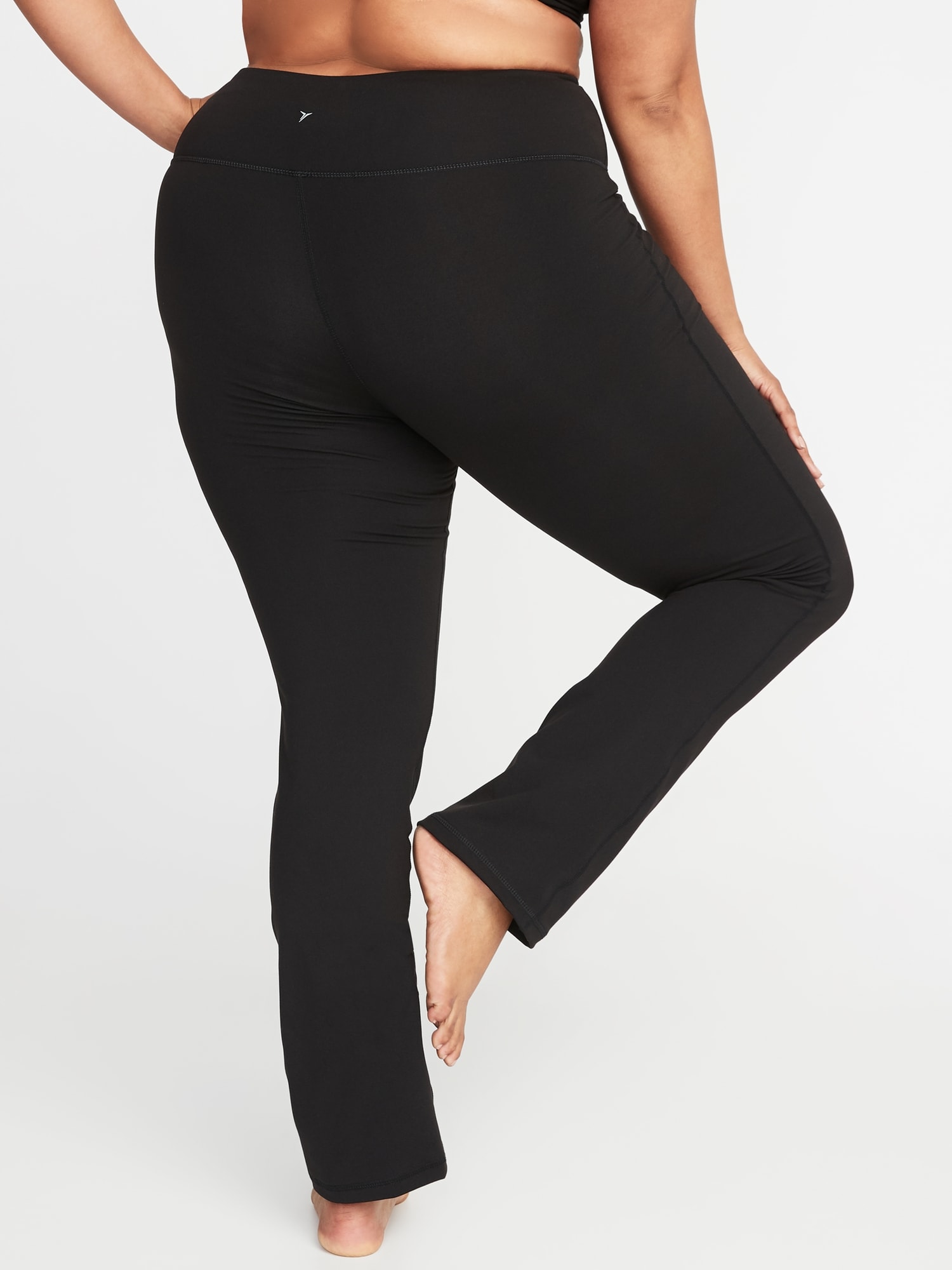 High-Waisted Elevate Compression Plus-Size Straight-Leg Pants | Old Navy
