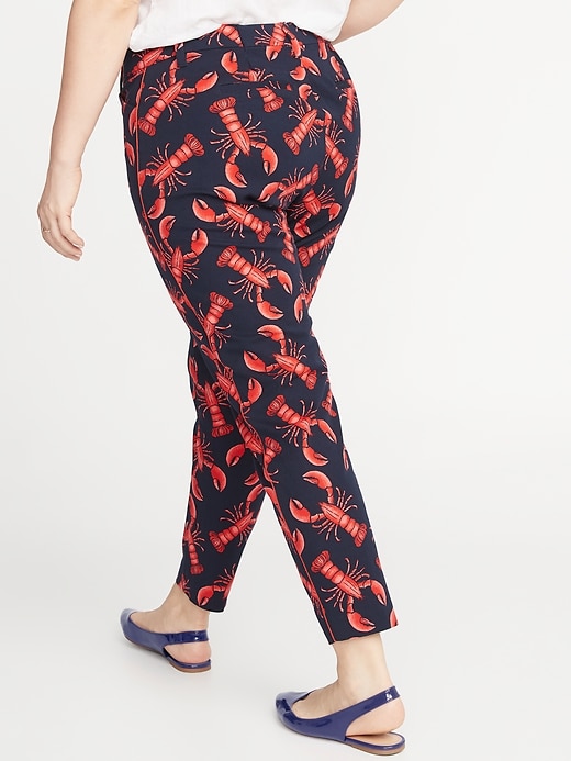 View large product image 2 of 3. Mid-Rise Lobster-Print Secret-Slim Pockets Plus-Size Pixie Ankle Pants