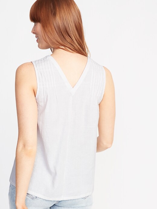 Image number 2 showing, Sleeveless Pintucked Linen-Blend Top for Women