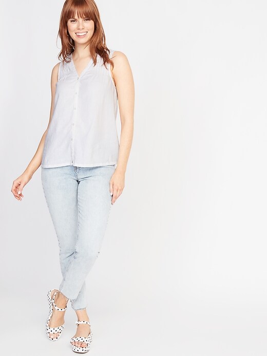 Image number 3 showing, Sleeveless Pintucked Linen-Blend Top for Women