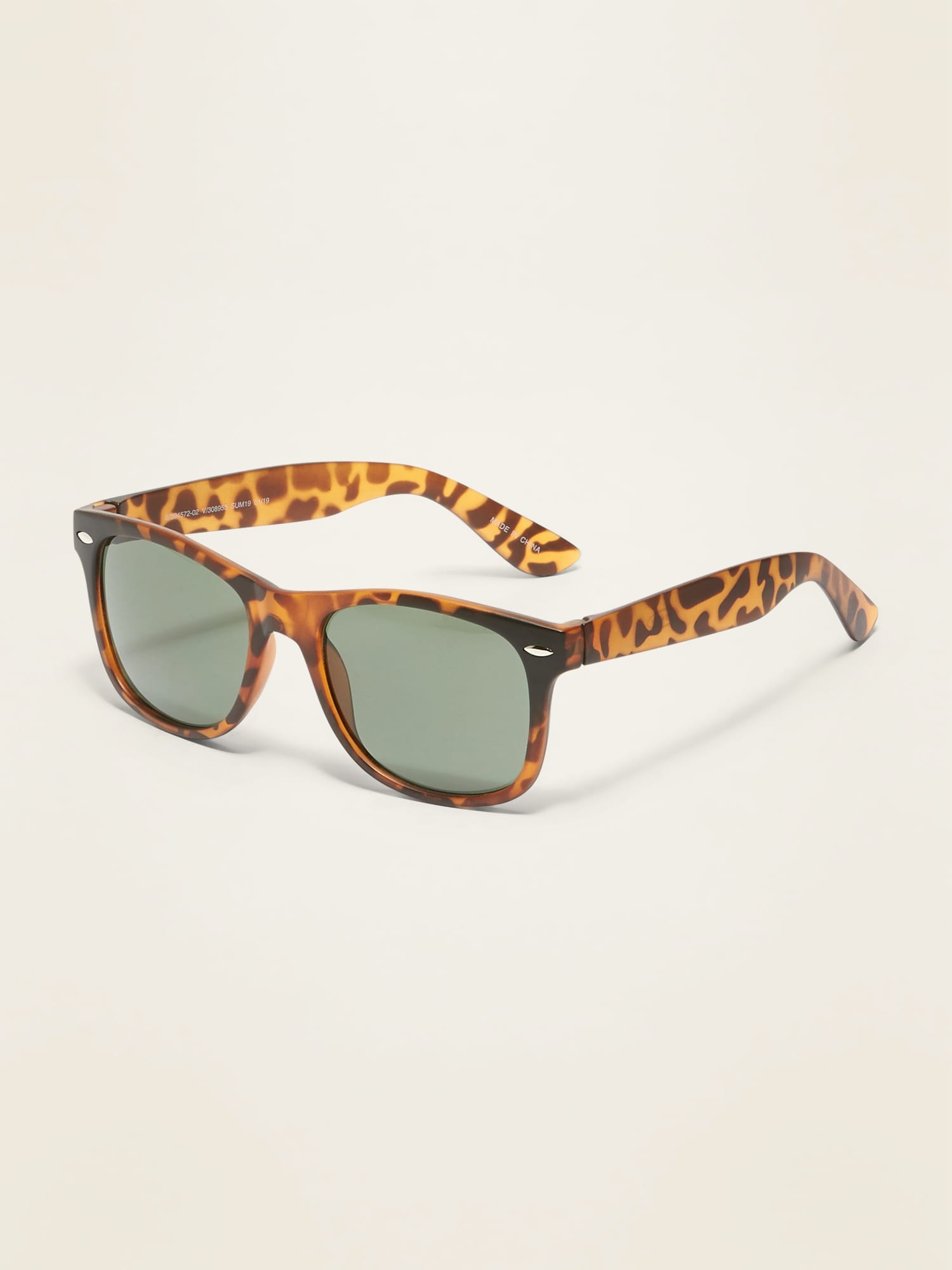 Amazon.com: Karsaer Retro Square Aviator Sunglasses for Women & Men Vintage  Trendy Shades Classic Metal frames UV400 Sun Glasses K7147 : Clothing,  Shoes & Jewelry
