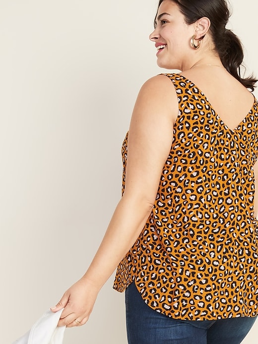 Image number 2 showing, Plus-Size Sleeveless Printed V-Neck Top