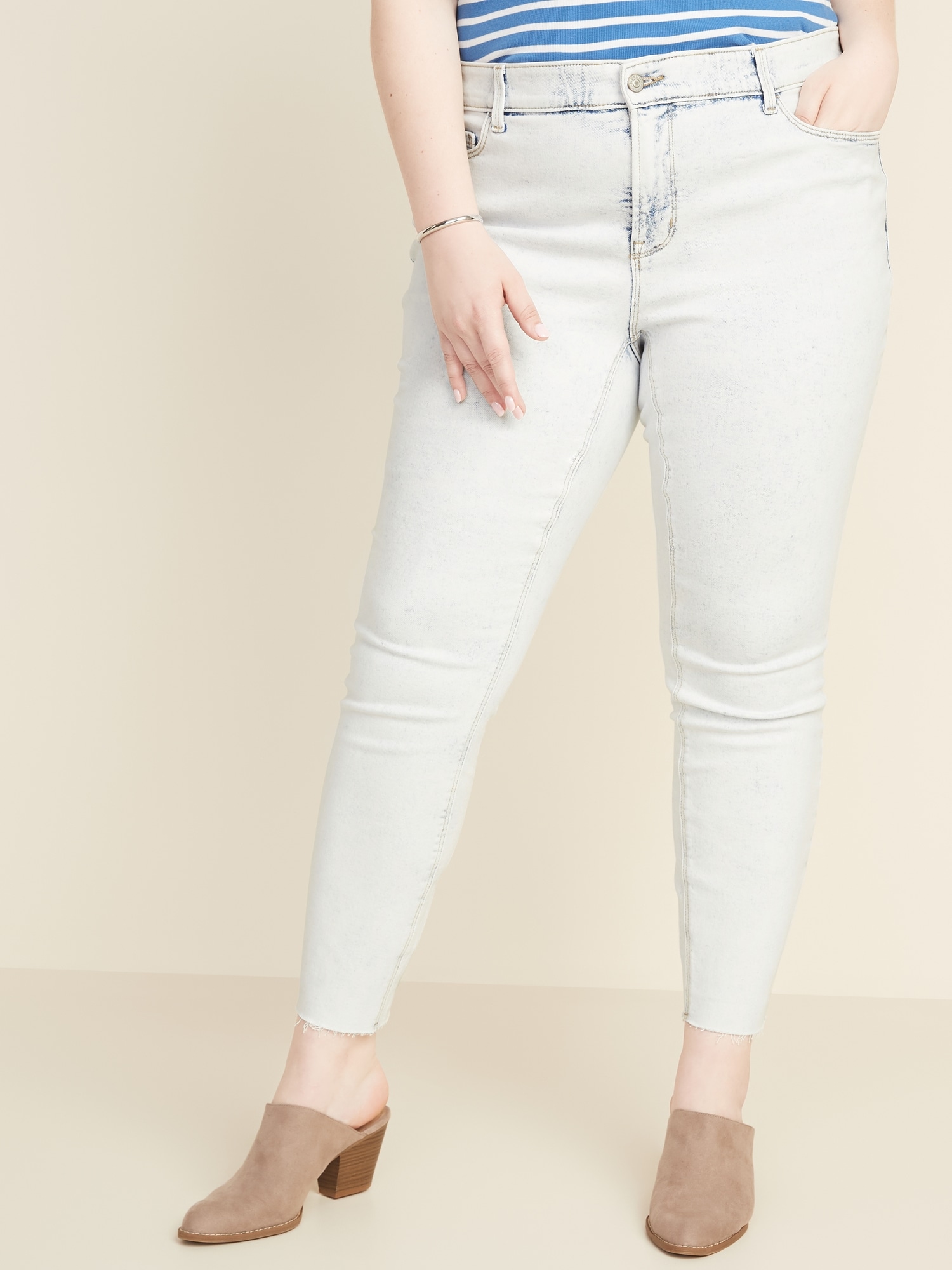 plus size frayed ankle jeans