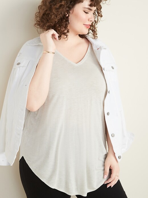 Image number 4 showing, Luxe Metallic-Knit Plus-Size V-Neck Tunic Tee