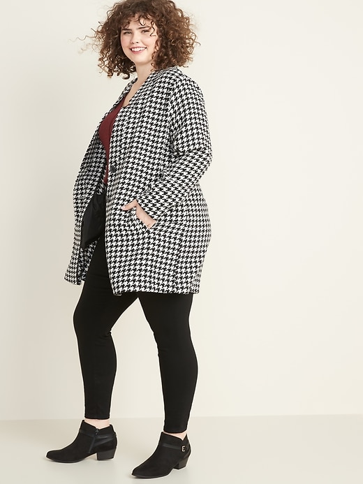 Image number 3 showing, Plus-Size Textured Houndstooth Coat