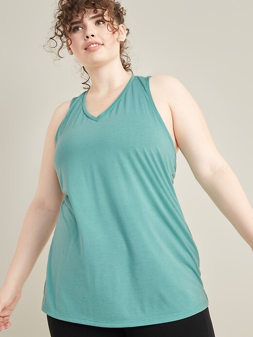 Image number 4 showing, Lightweight Twist-Back Plus-Size Performance Tank