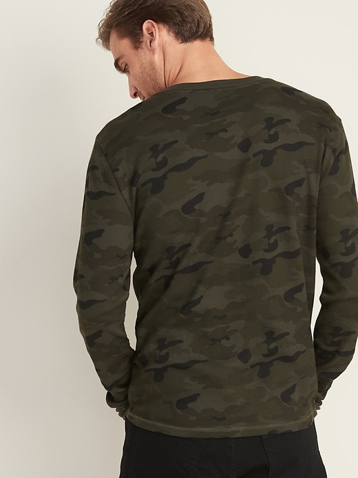 Image number 2 showing, Soft-Washed Built-In Flex Thermal-Knit Patterned Tee