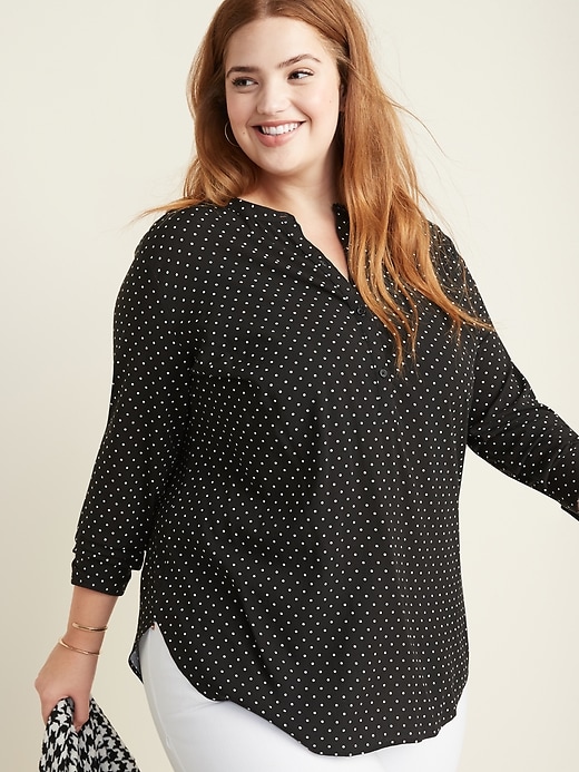 Image number 4 showing, No-Peek Button-Front Plus-Size Popover Stretch Tunic