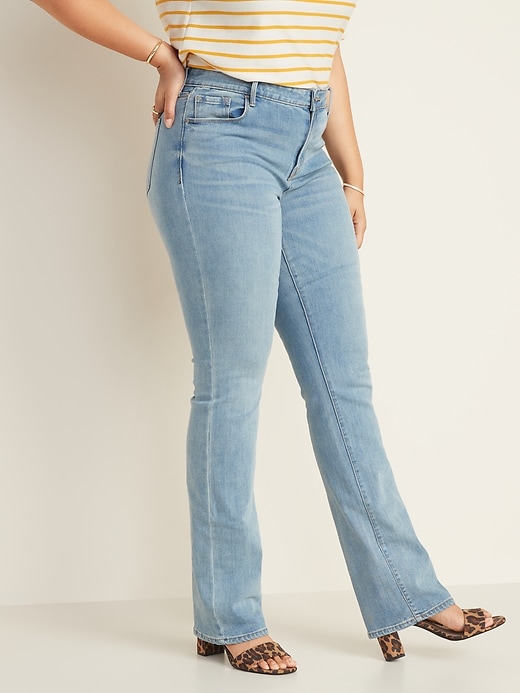 Image number 6 showing, Mid-Rise Light-Wash Kicker Boot-Cut Jeans for Women