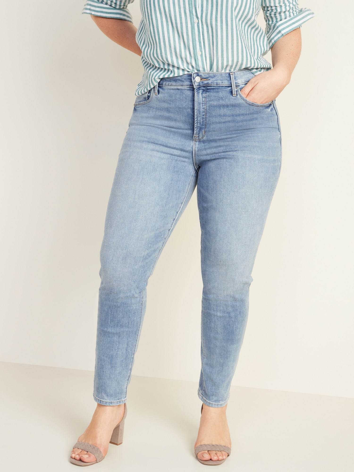 high waisted mom jeans old navy