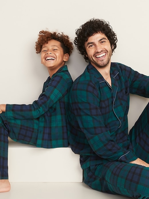Image number 5 showing, Patterned Flannel Pajama Set for Women