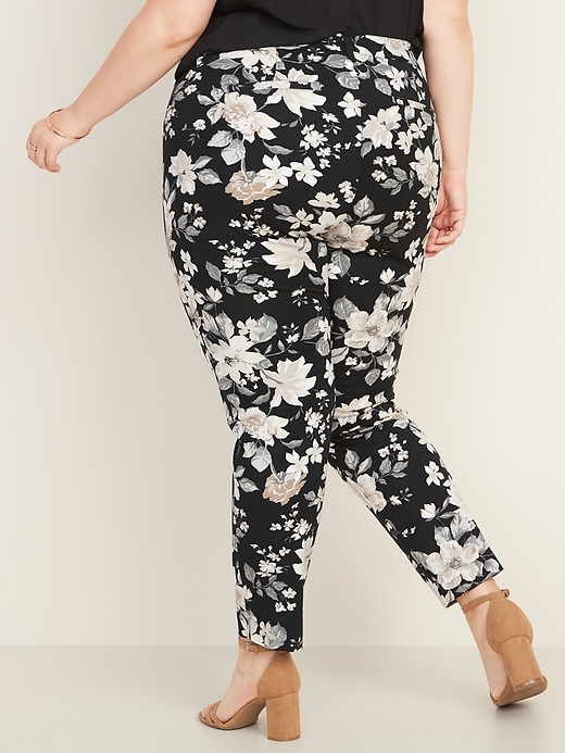 Mid-Rise Secret-Slim Pockets Plus-Size Pixie Pants | Old Navy