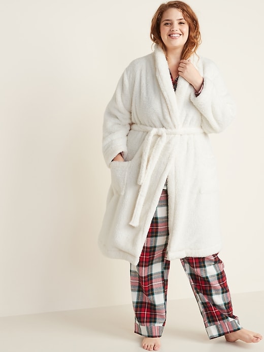 Image number 1 showing, Sherpa Plus-Size Robe