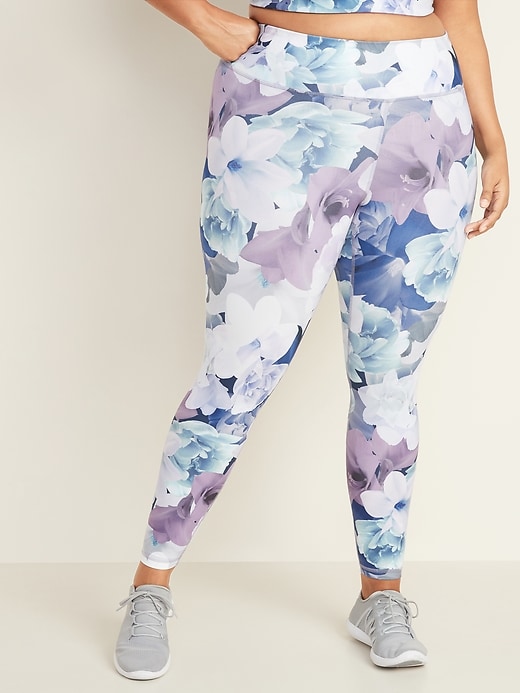 View large product image 1 of 3. High-Waisted Elevate Plus-Size 7/8-Length Floral Compression Leggings