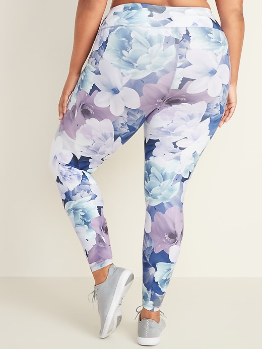 View large product image 2 of 3. High-Waisted Elevate Plus-Size 7/8-Length Floral Compression Leggings