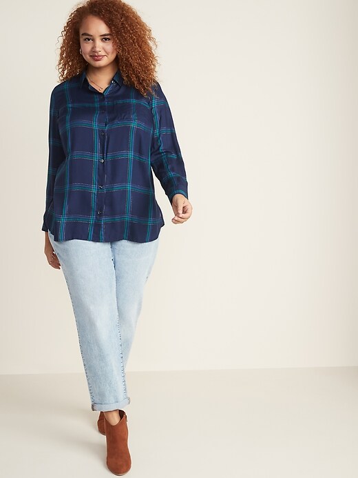 Image number 3 showing, Drapey Flannel No-Peek Plus-Size Tunic Shirt