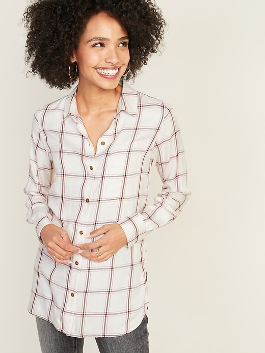 Old Navy Plaid Drapey Flannel Tunic Shirt for Women. 1