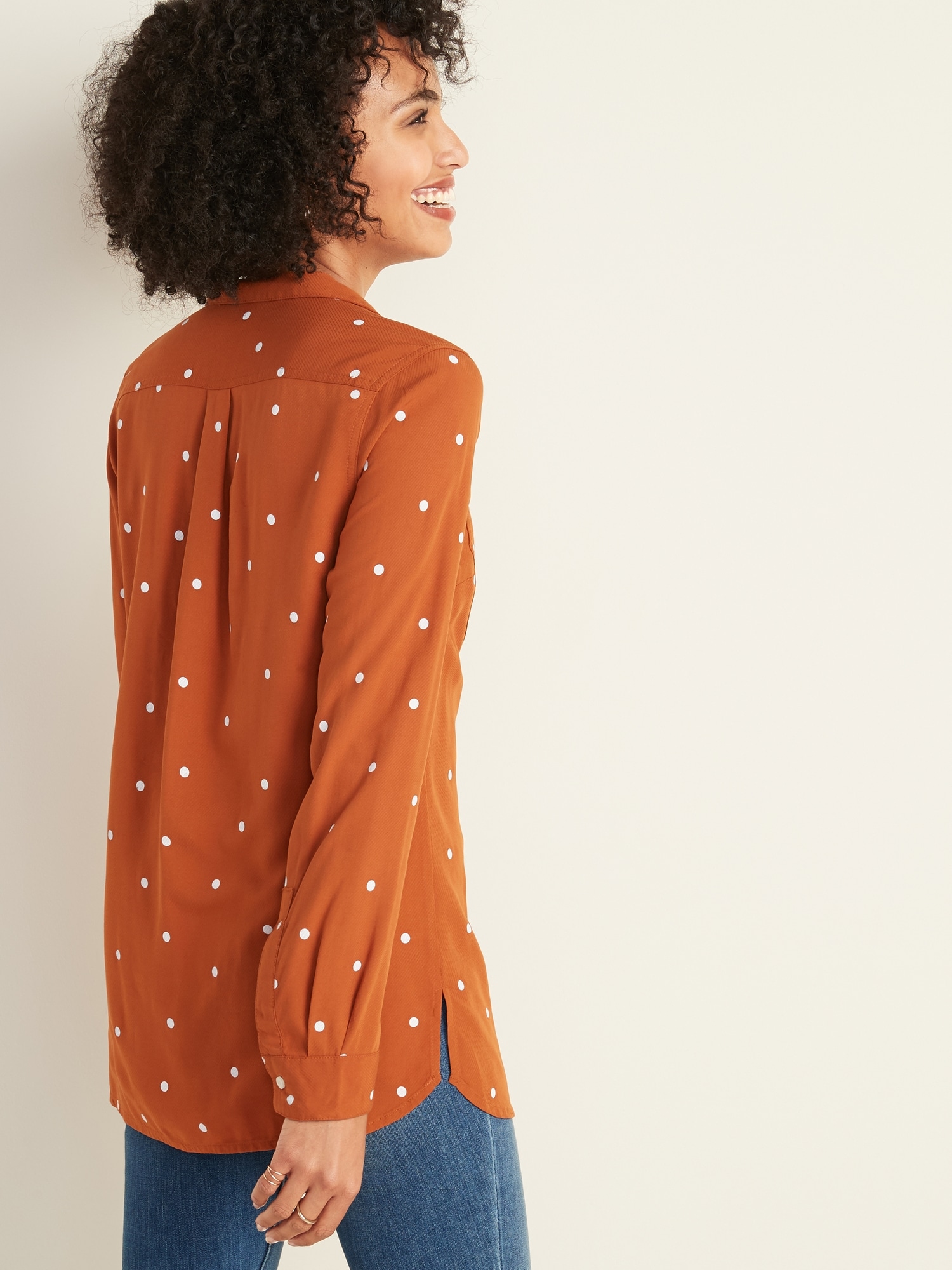 orange polka dot shirt