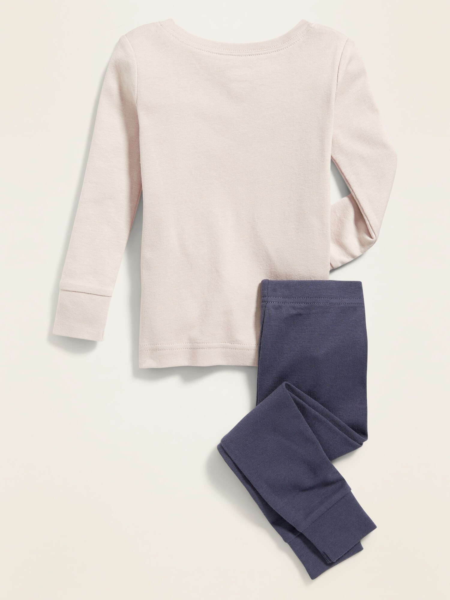 https://oldnavy.gap.com/webcontent/0017/996/815/cn17996815.jpg