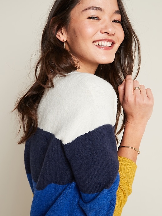 Image number 4 showing, Cozy Color-Block Bouclé Sweater for Women