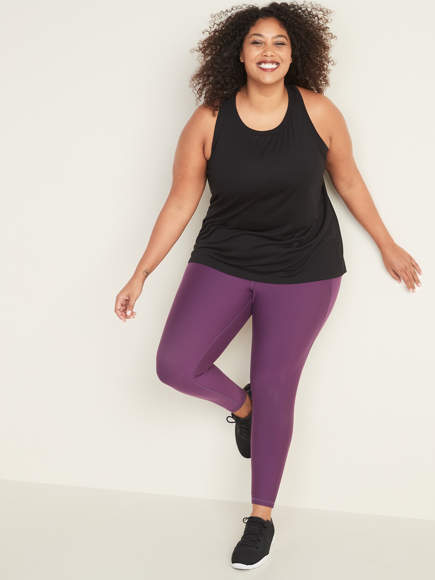 Plus-Size Pleated-Back Performance Swing Tank | Old Navy