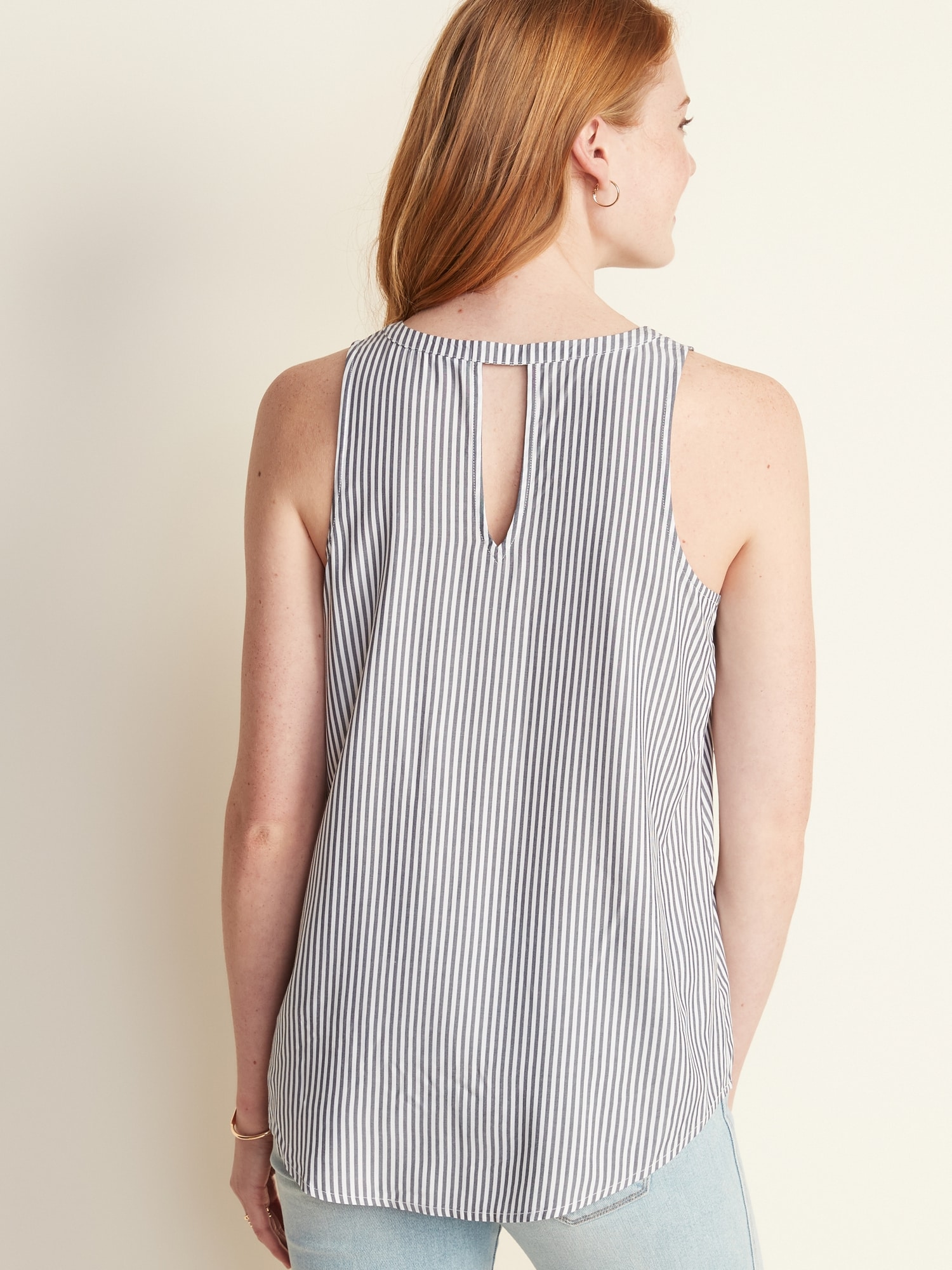 keyhole sleeveless top