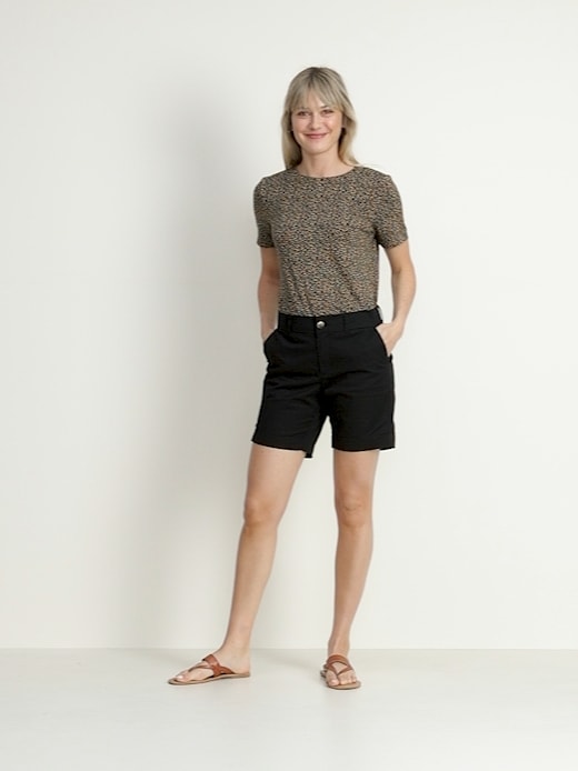 Mid-Rise Twill Everyday Shorts for Women - 7-inch inseam