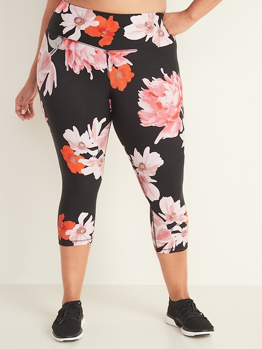 View large product image 1 of 3. High-Waisted Elevate Plus-Size Cropped Leggings