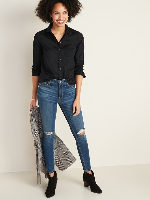 Image number 3 showing, Soft-Washed Long-Sleeve Classic Shirt for Women