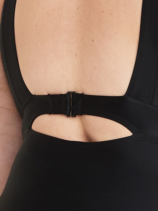 Image number 6 showing, V-Neck Secret-Slim Underwire Plus-Size One-Piece Swimsuit